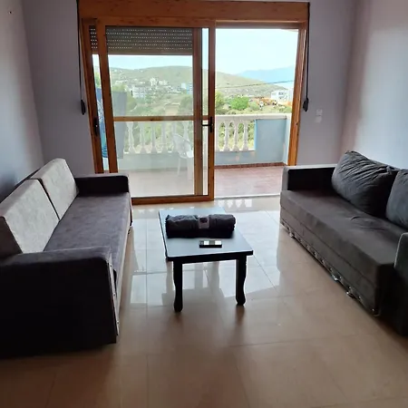 بيت للعطل 3 Bedrooms Sea And View *