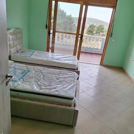بيت للعطل 3 Bedrooms Sea And View *