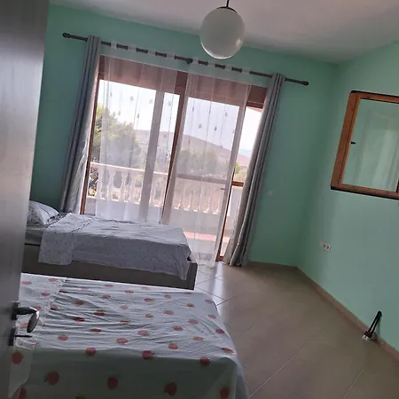 3 Bedrooms Sea And View بيت للعطل ساراندا